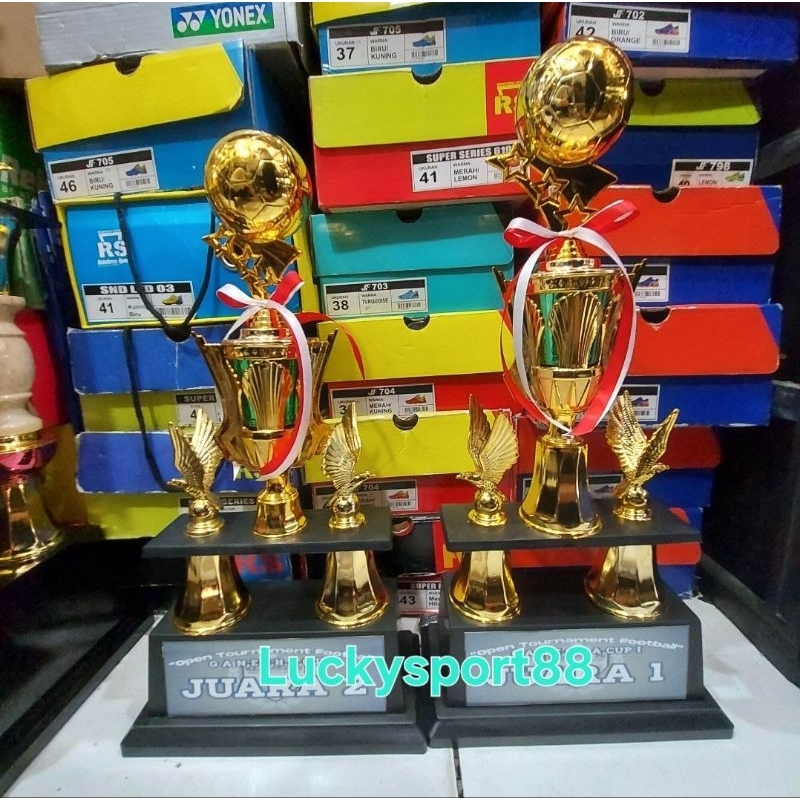 trophy Piala 2kaki sepak bola futsal 2 pcs