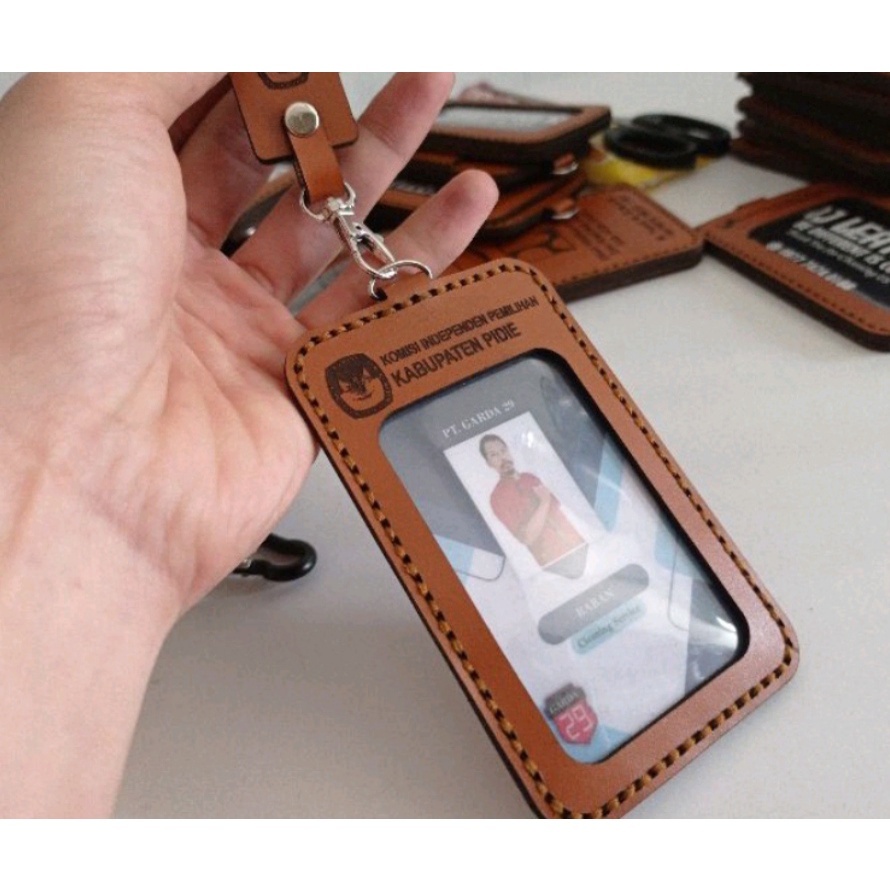

⭐⭐⭐⭐⭐ ID CARD HOLDER Name Tag ID Card Holder / Kulit Asli / Custom LOGO Nama ID / Gantungan Kartu Nama
