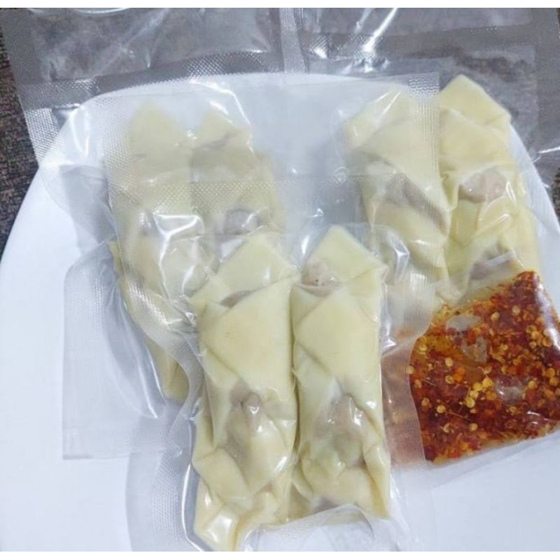 

pangsit goreng Chili oil