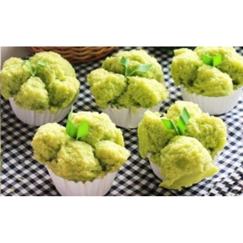 

Rahsya Cake - Bolu Kukus Pandan Fresh Homemade