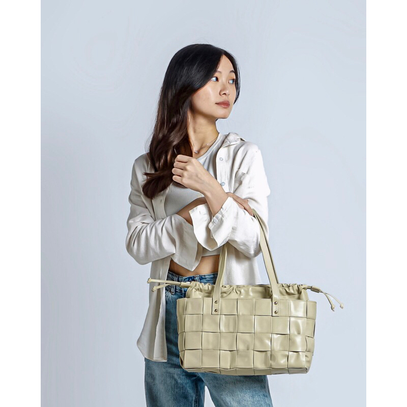 MOOR Ebie Bag in Nude Tas Wanita