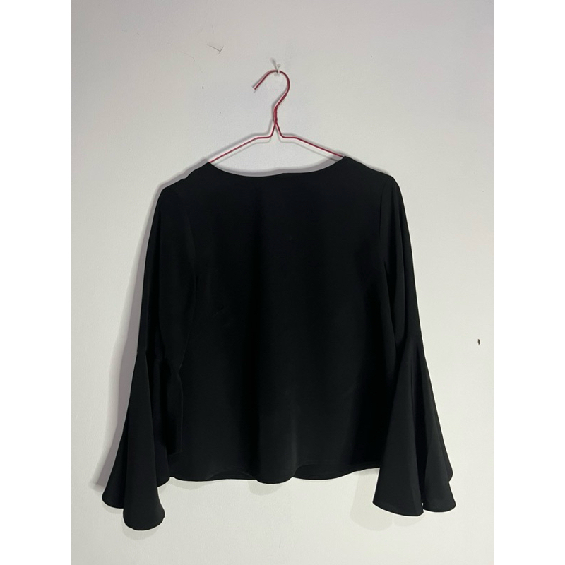 [preloved] The Executive Blouse Hitam / Blouse Kuliah