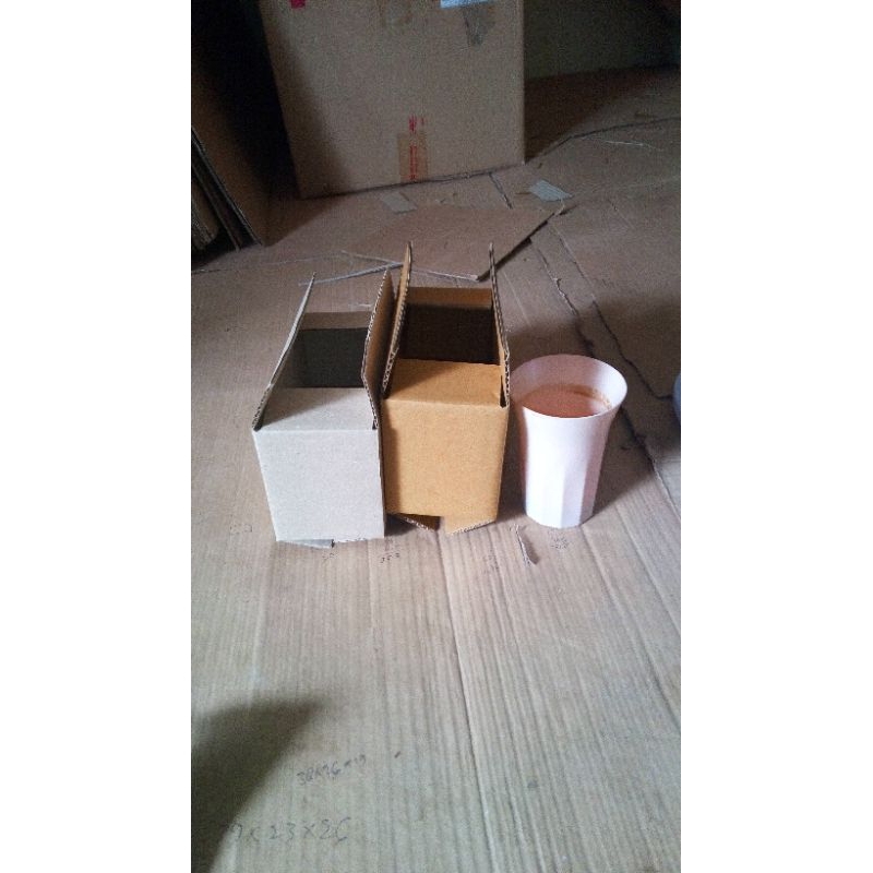 

Box packing ukuran 16×8×10 cm