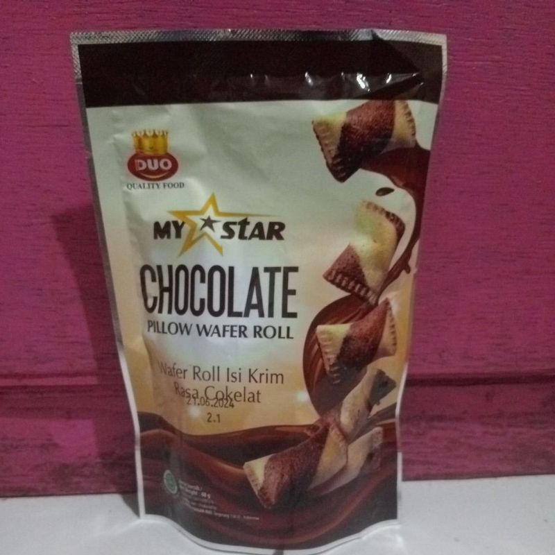 

my star coklat pollow wafer