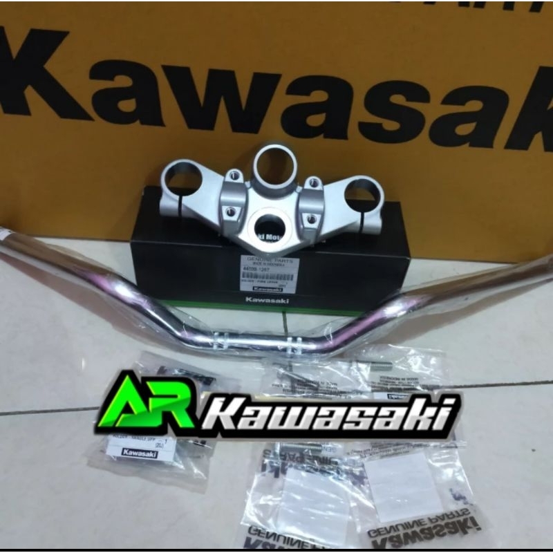 segitiga atas set Kawasaki ninja R ss original Kawasaki