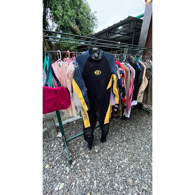 wetsuit bare