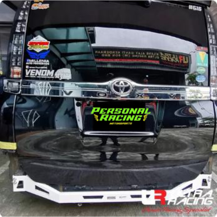 Aksesoris Rear Anti Collision Bar (2p) ULTRA RACING Toyota Voxy