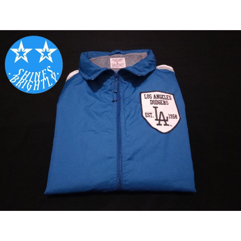 Jaket windbreaker MLB × UNIQLO