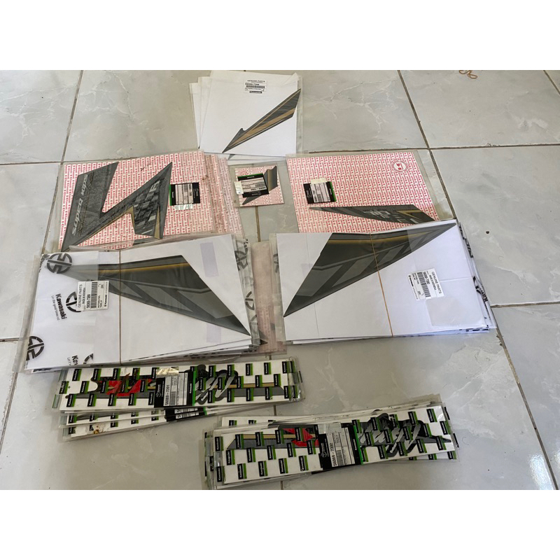 STRIPING / STIKER NINJA R HITAM 2014 2015 original KGP