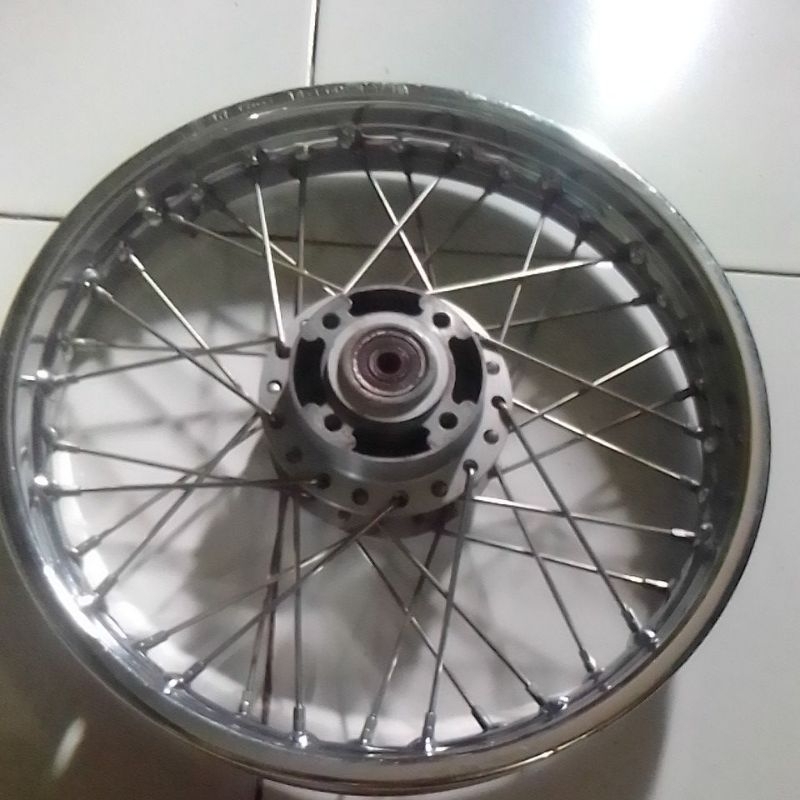 velg depan jari jari Yamaha Mio Sporty  ring 14 asli origial