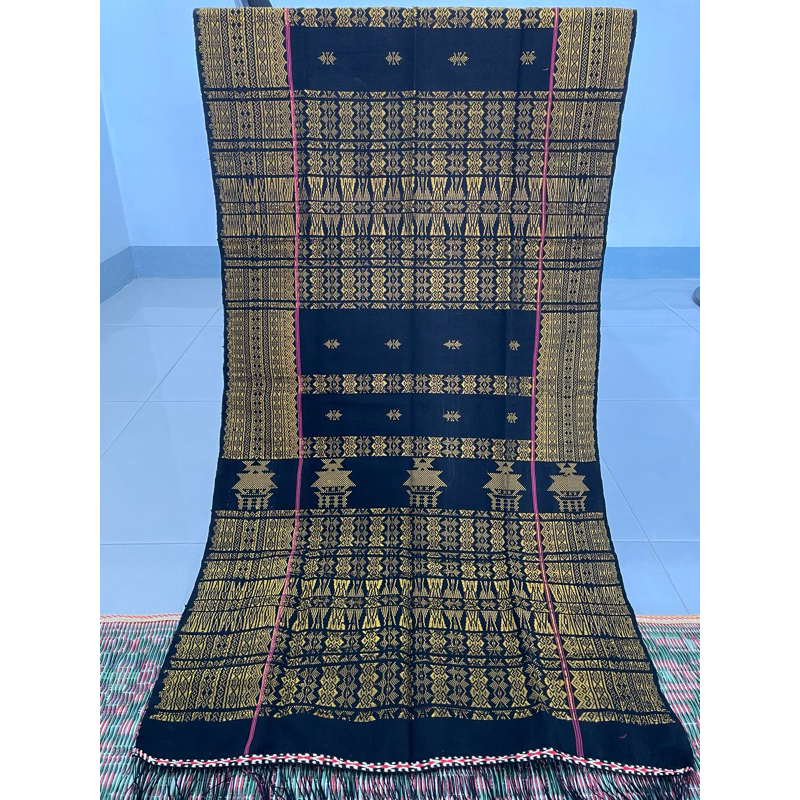 Uis Nipes Semi Sutra Hitam