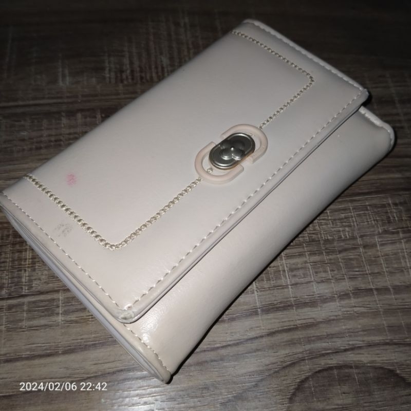 [ PL ] Dompet Prettyzys Cream