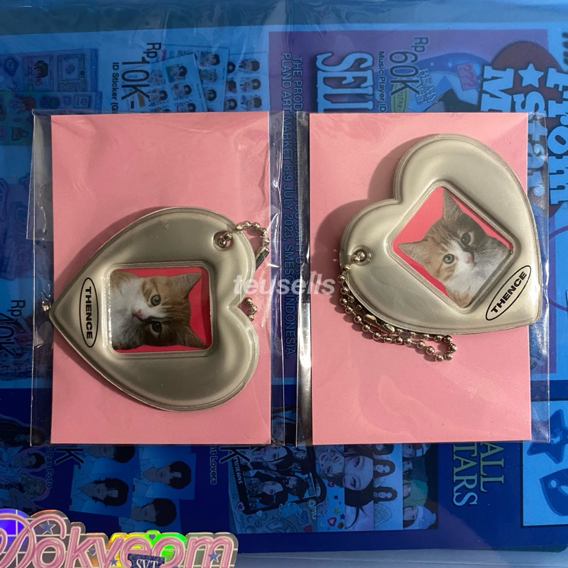 [SEALED / NEW] THENCE ID Photo Frame Keyring Holder