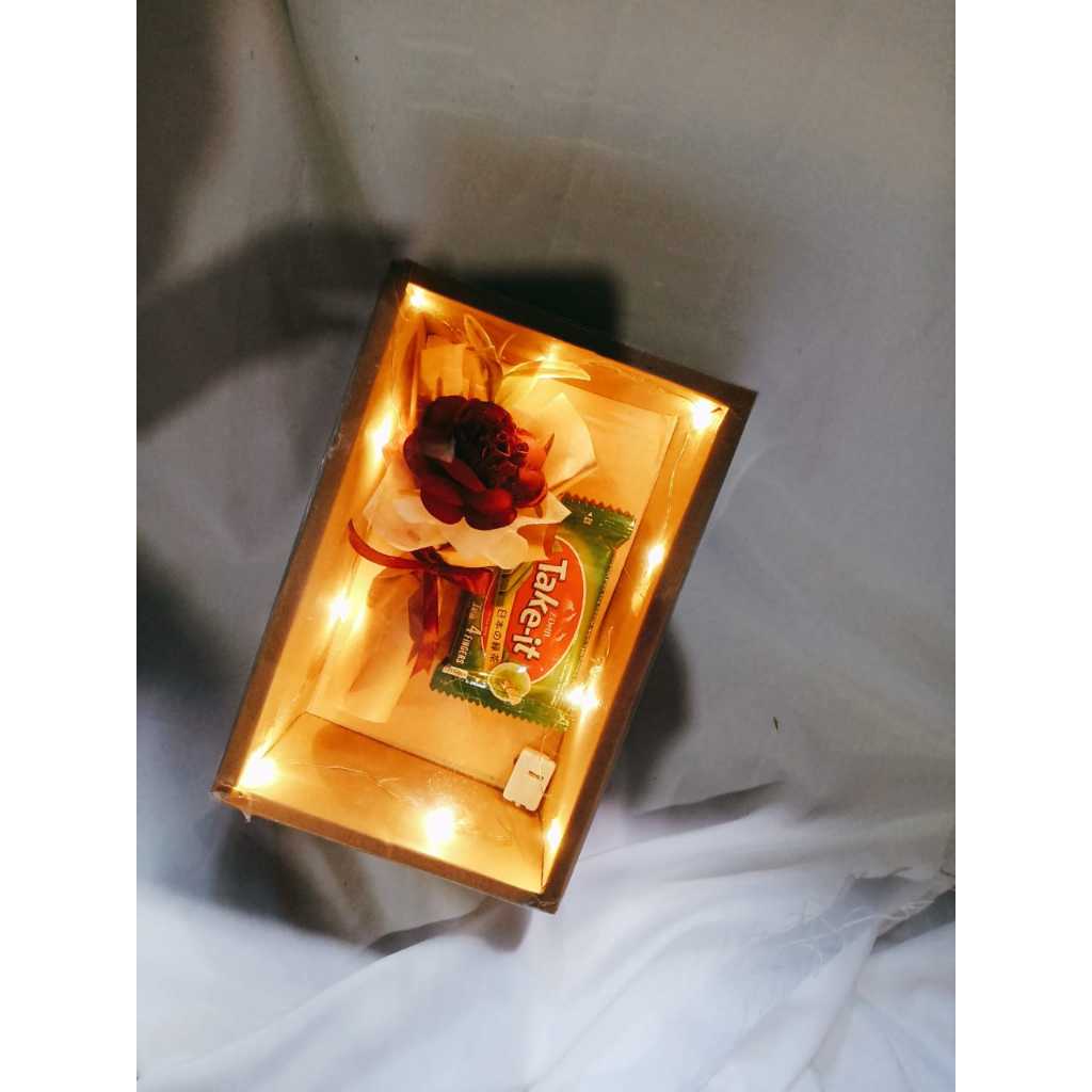 buket box valentine | buket bunga artificial box | box bouquet / box coklat / buket coklat / box mur