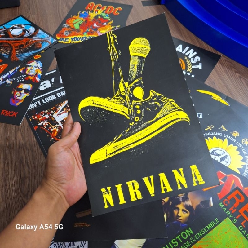 poster band ukuran 20 x 30 satuan