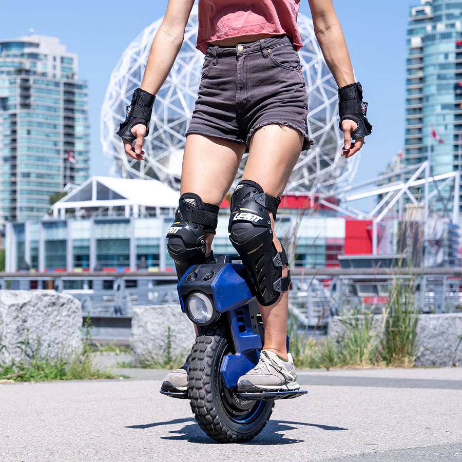 Begode A2 Electric Unicycle Blue