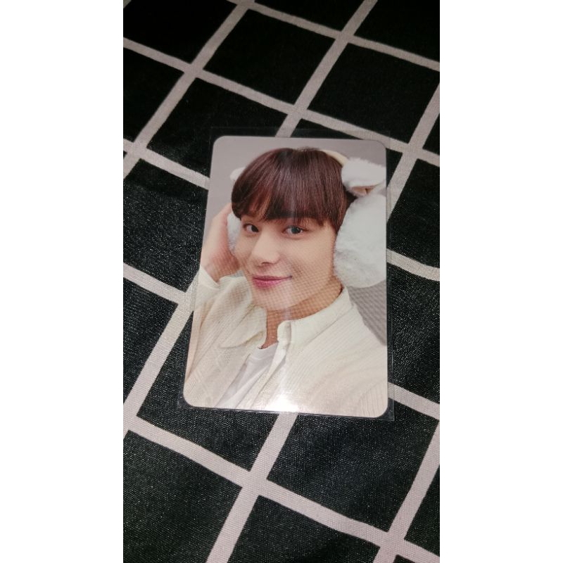 pc jungwoo official pink Christmas