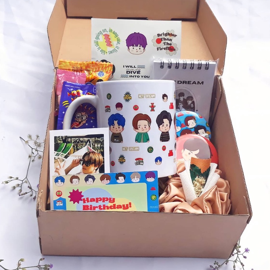 

Ready Stok GIFT BOX HAMPERS NCT NCT KPOP HAMPERS NCT DREAM FOR BIRTHDAYUNTUK HADIAH ULANG TAHUN NCT