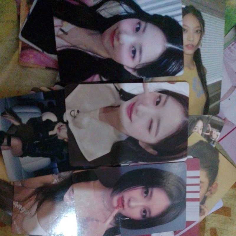 lomo card ive good condi +freebies