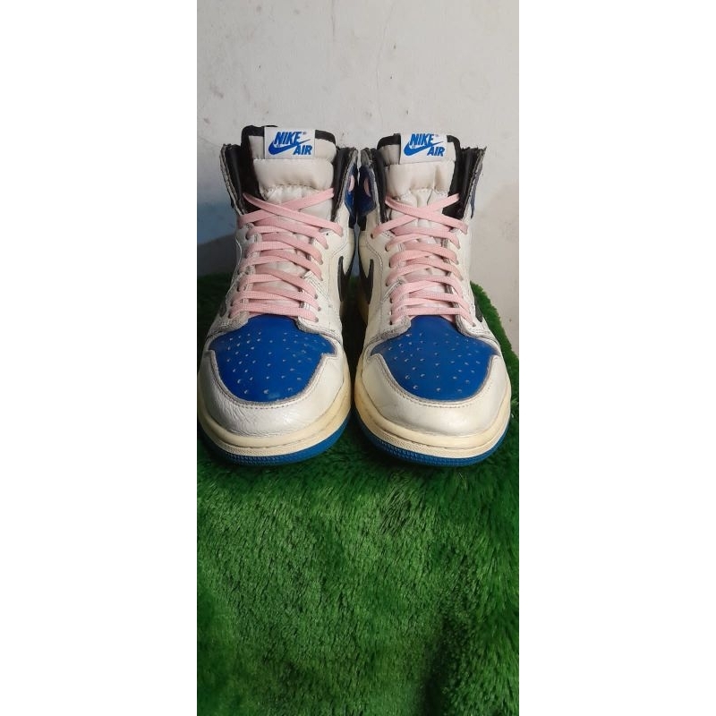 Sneakers Size 43 Biru Putih