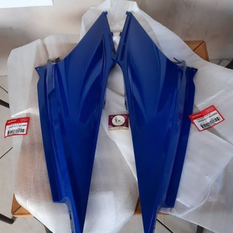 body belakang beat karbu biru bodi kanan kiri beat karbu biru