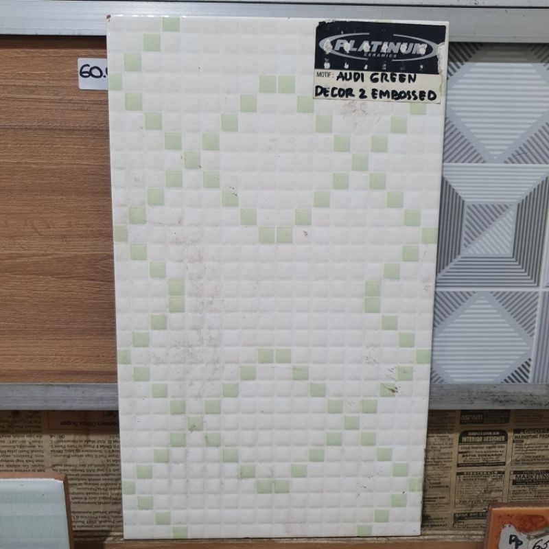 keramik dinding kamar mandi dapur rumah PLATINUM 20x33 AUDI GREEN DECOR 2 hijau