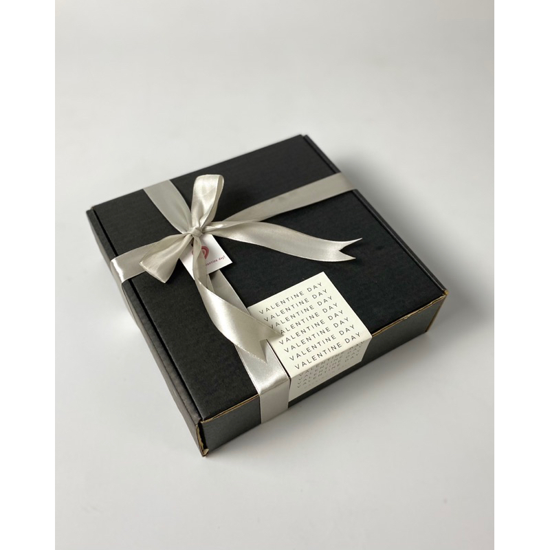 

PACKINGIN BALI - GIFT BOX FULL HITAM SIMPLE | BOX FULL HITAM | KOTAL BOX HADIAH HITAM