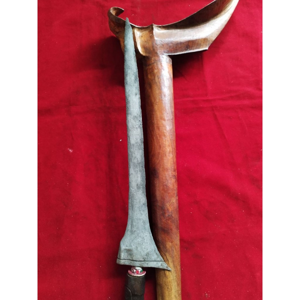 Lokasian Keris Brojol pamor Keleng