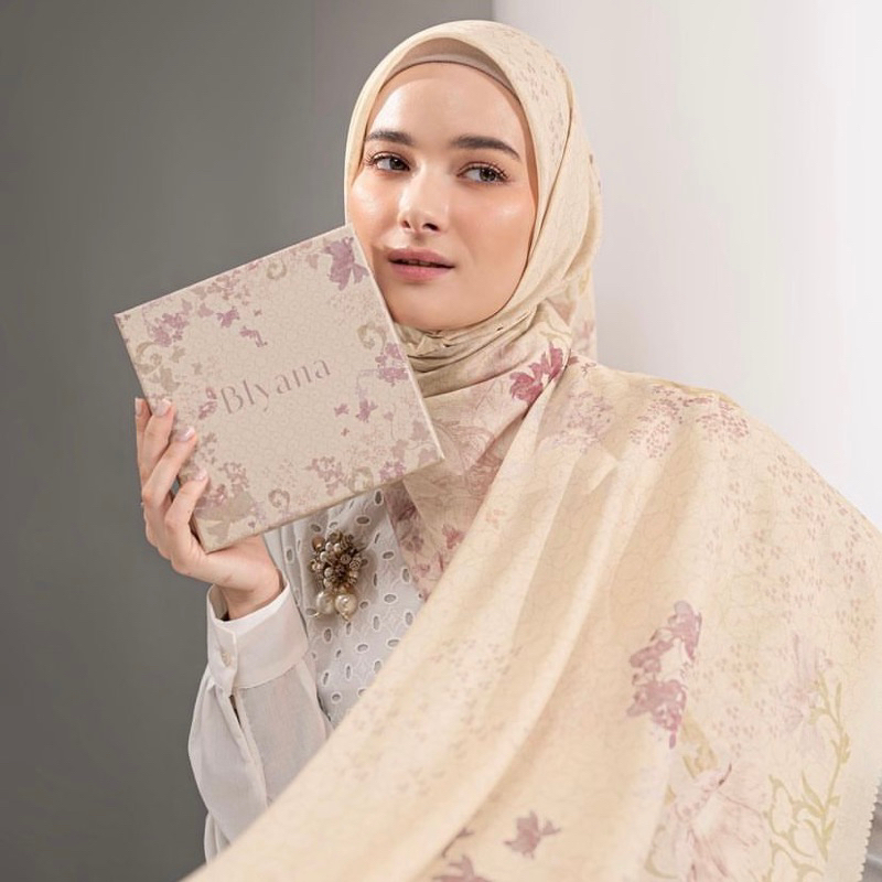 PRELOVED HEYLOCAL BLYANA SCARF - AVERILL