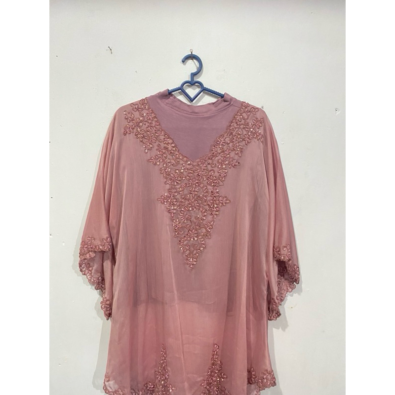 PRELOVED KEBAYA KELELAWAR PINK