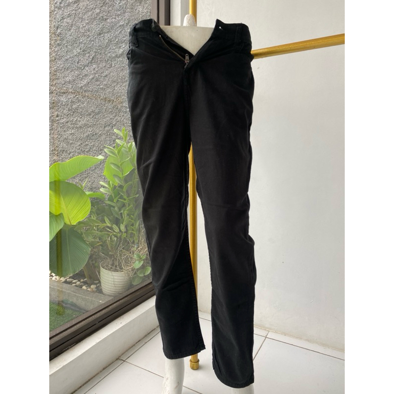 preloved celana hitam