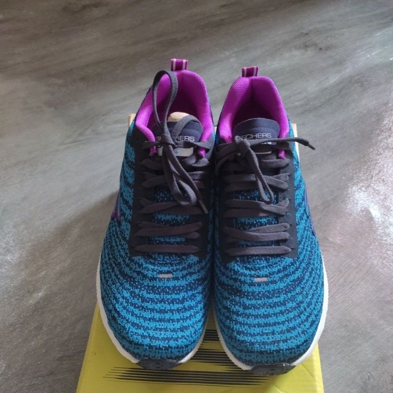 Sepatu Skechers Go Run 7+ 128087/BLNV