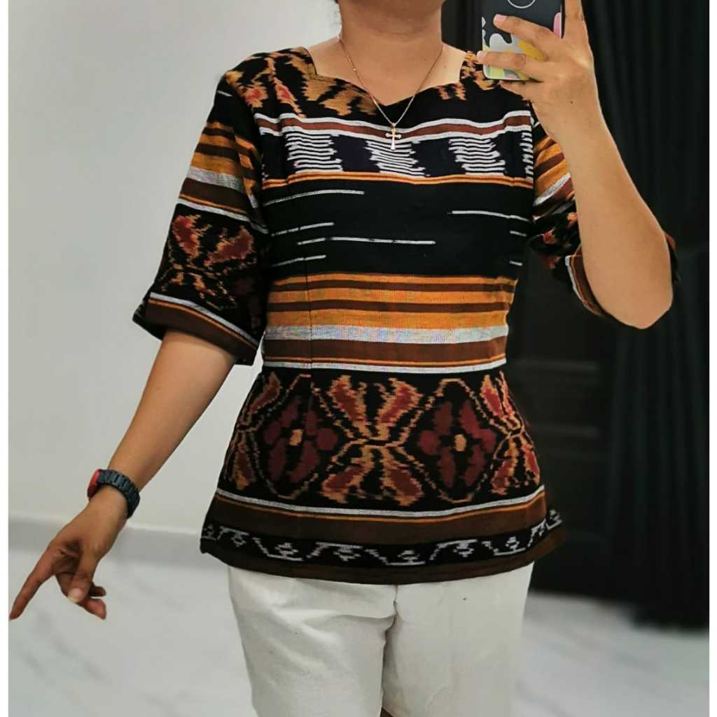 Blouse Tenun Jepara