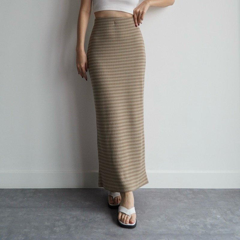 YEONA - MOSS SKIRT