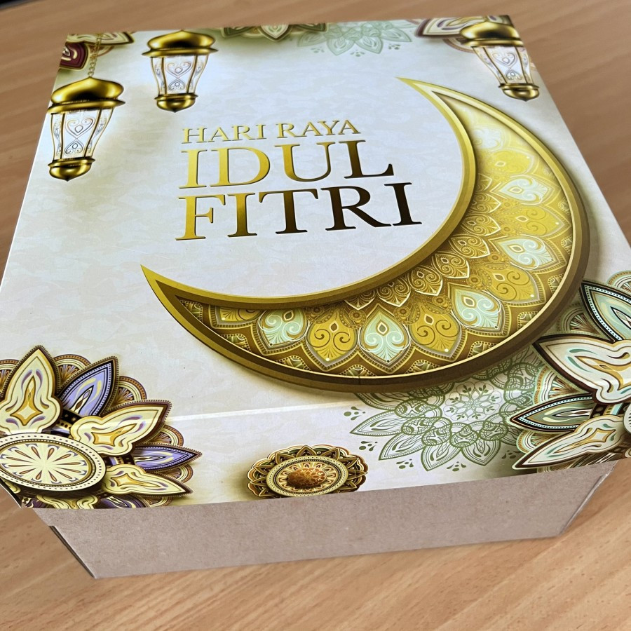 

( 5 pcs )Dus Kotak Kue Edisi Lebaran 350 gr Box Parcel Sembako Eid Mubarak Design Gold Moon Ukuran 30 cm