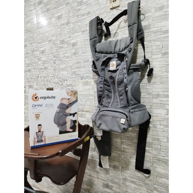 Preloved Ergobaby Omni Breeze