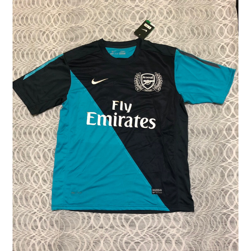 Jersey Bola Retro Arsenal Away 2011 - V. Persie : No. 10 BNWT - GO
