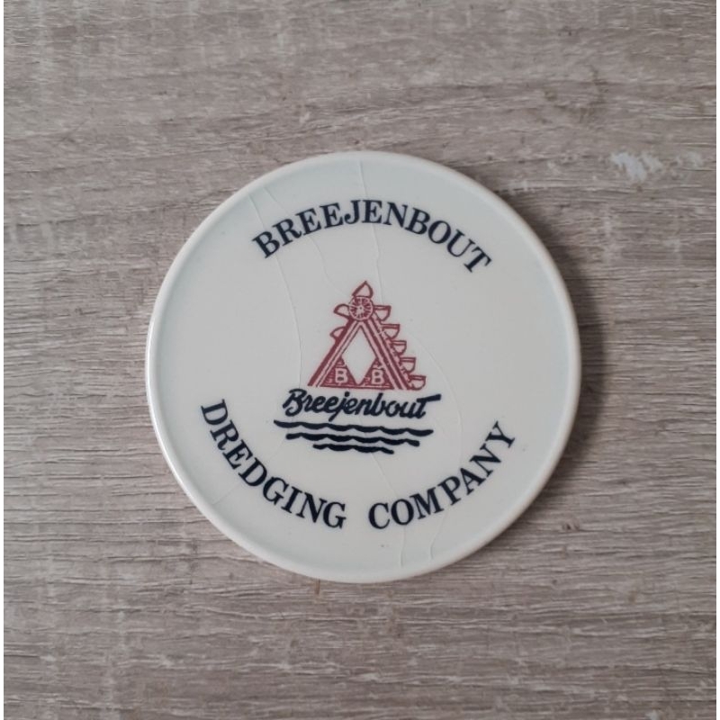 tatakan gelas keramik England