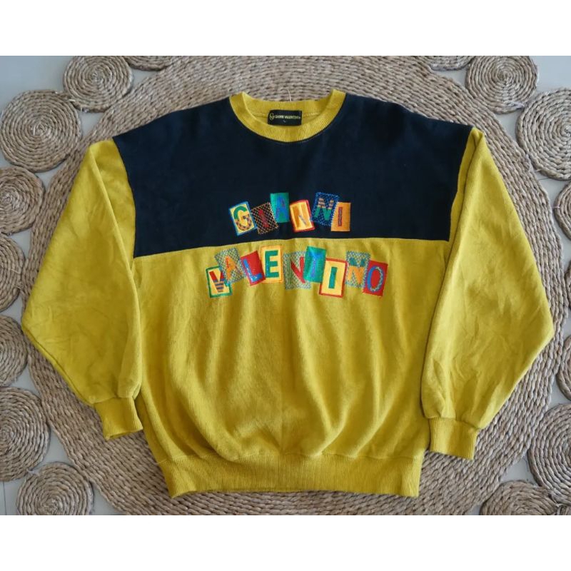 crewneck vintage / sweater vintage / sweater valentino giani /  giani valentino second