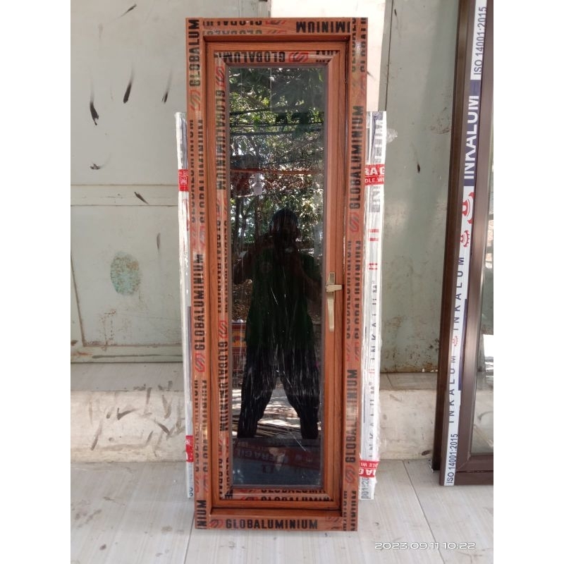 Natasia22 Jendela Aluminium Ukuran T 150X40,Luar Kusen,Merek Inkalum Kusen 3",Kaca 5Mm Full,Free