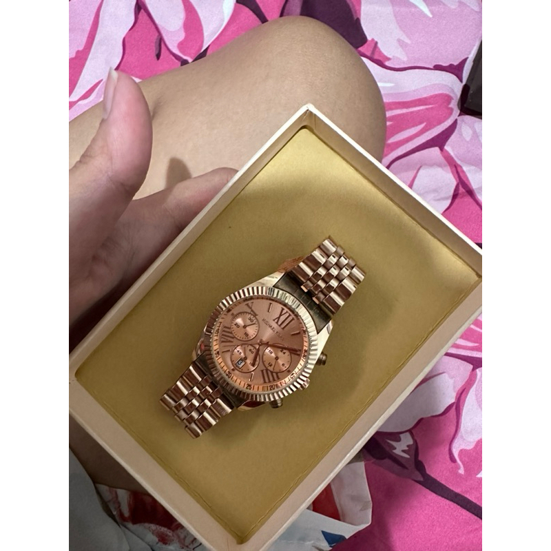 michael kors watch preloved