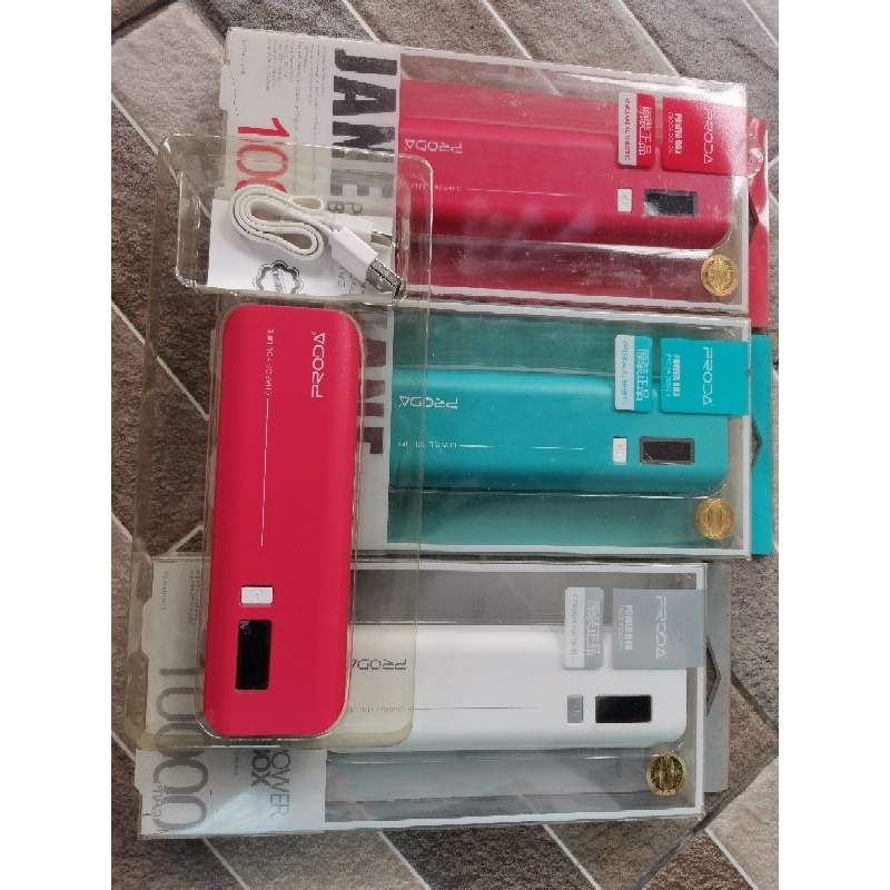 powerbank 10000mAh Quick Charger / Power Bank 10.000mAh Baterai lithium polymer