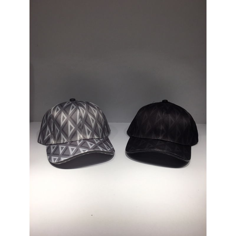 Topi cap diamond motif