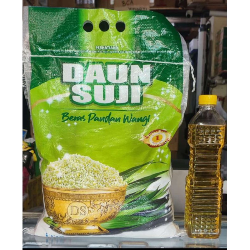 

Paketan Beras Daun Suji Pandan Wangi 3,5 kg + Minyak 800ml