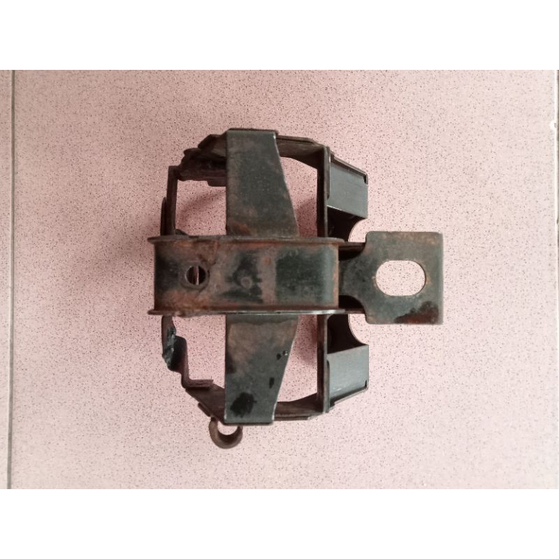 breket panel dudukan pangkon aki Honda Vario lama karbu 110/original