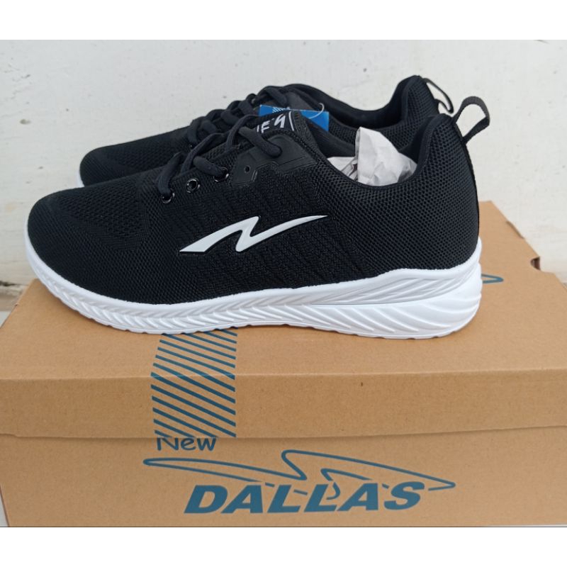 Sepatu DALLAS