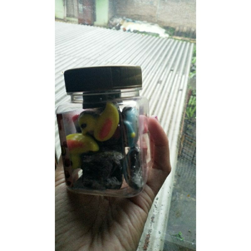 

coklat karakter mini jar