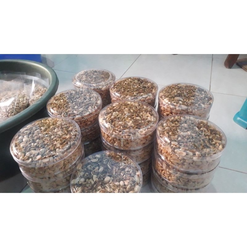 

Kacang lorjuk + mika kemasan khas madura grosir camilan harga promo