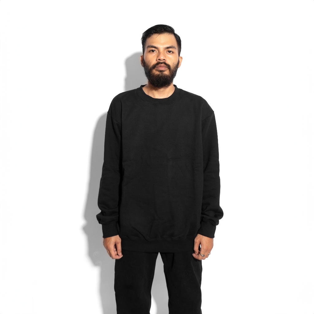 Crewneck Polos Hitam Against