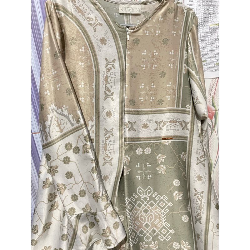 PRELOVED gamis wearing klamby